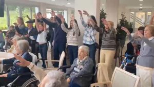 dia-de-la-madre-en-la-residencia-de-ancianos-de-getxo-5-de-mayo-24